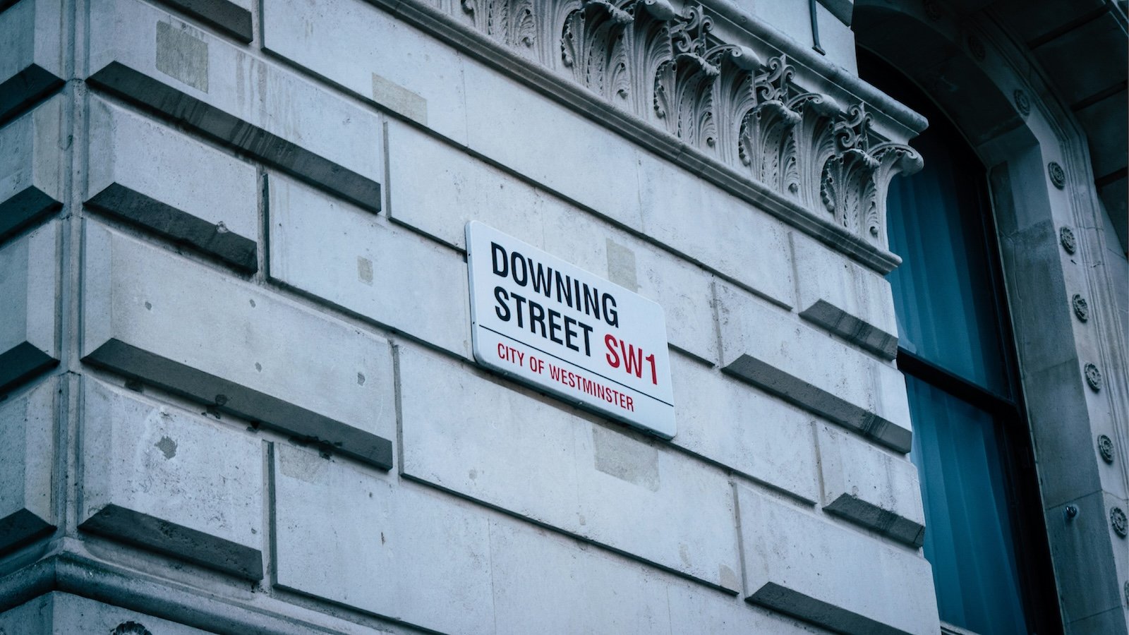 downing street sign